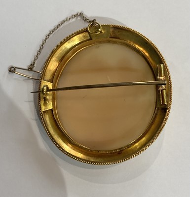 Lot 247 - A Cameo Brooch, depicting Venus and Diana...