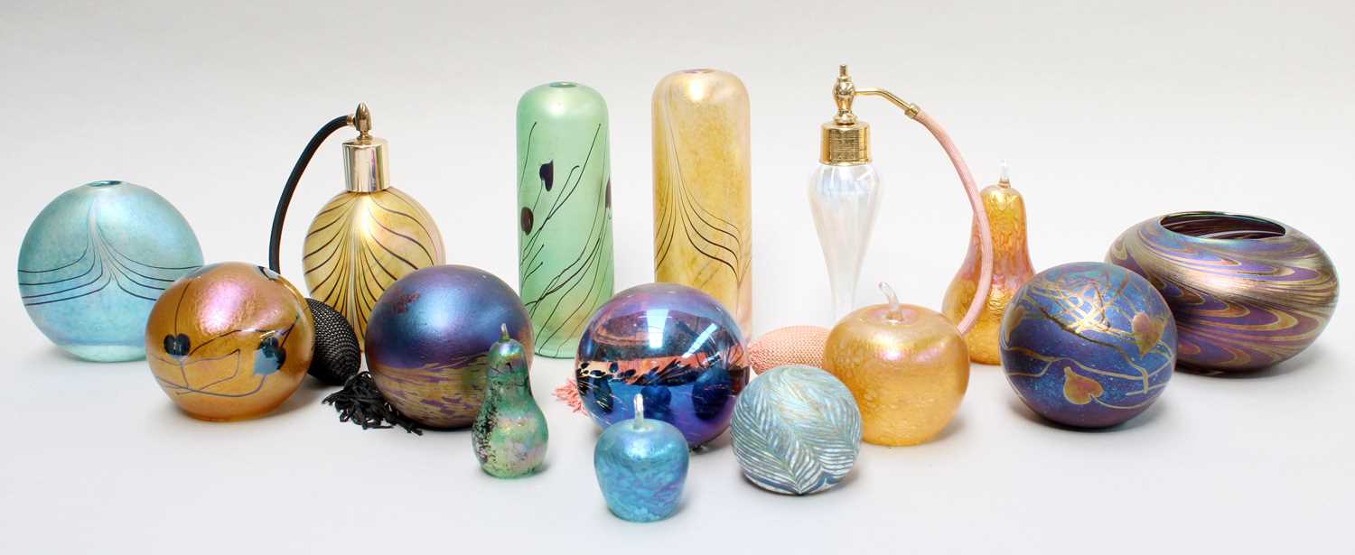 Lot 73 - Glasform, vases and perfume bottles (one tray)
