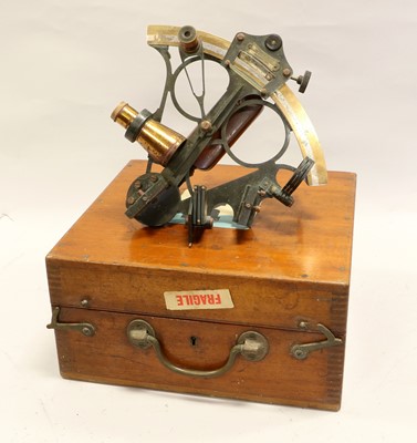 Lot 3211 - Hezzanith Instrument Works Sextant