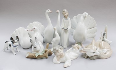Lot 119 - A Small Group of Lladro and Other Figures and...