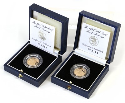 Lot 263 - 2x Elizabeth II, Proof Half Sovereigns 1995;...