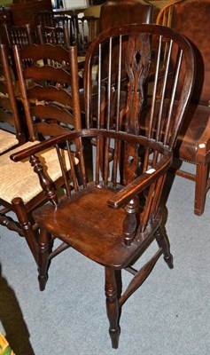 Lot 526 - A Windsor chair