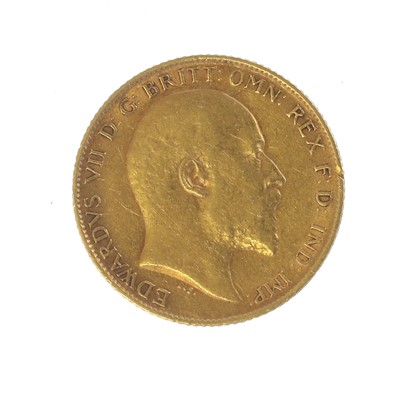 Lot 203 - Edward VII, Half Sovereign 1907, obv. bare...