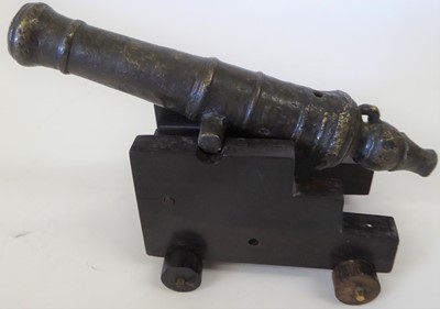 Lot 101 - An Early 19th Century Bronze Small Signal...