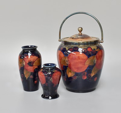 Lot 204 - A William Moorcroft Pottery Biscuit Barrel,...