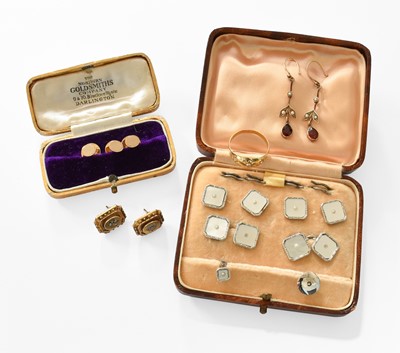 Lot 135 - A Quantity of Jewellery, including three 9...