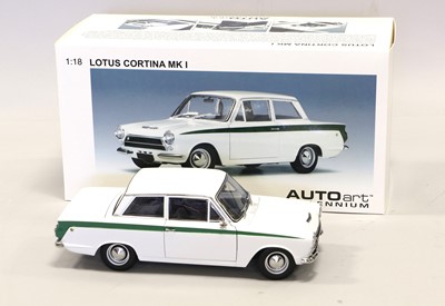 Lot 539 - Auto Art 1:18 Scale Lotus Cortina MkI