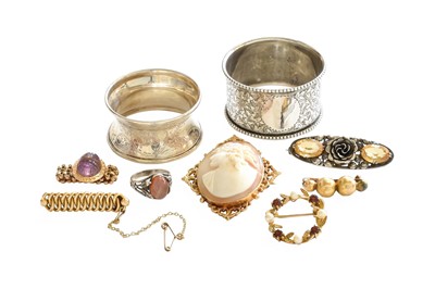 Lot 1015 - A Quantity of Jewellery, including a cameo...