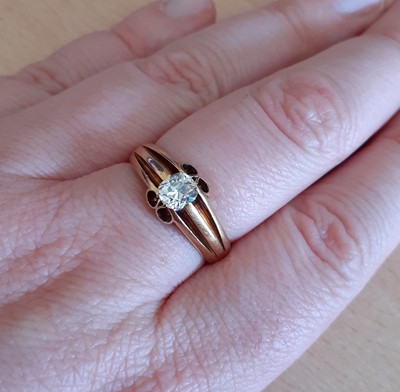 Lot 2049 - An 18 Carat Gold Diamond Solitaire Ring the...