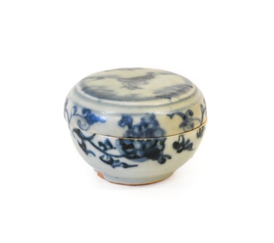 Lot 114 - A Chinese Porcelain Small Box and Cover,...