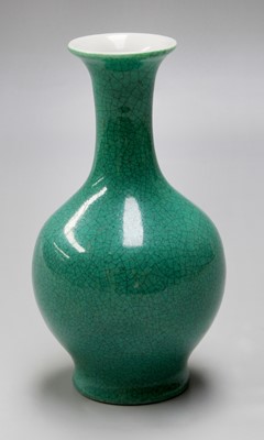 Lot 358 - A Chinese Green-Glazed Porcelain Vase, Qing...