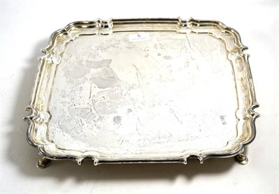 Lot 5 - A large silver salver by Mappin & Webb, Sheffield