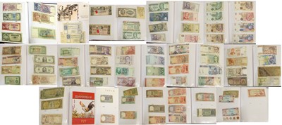 Lot 469 - 2x World Banknote Albums; two albums...