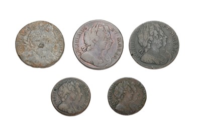 Lot 90 - Assortment of William and Mary Copper Coinage,...