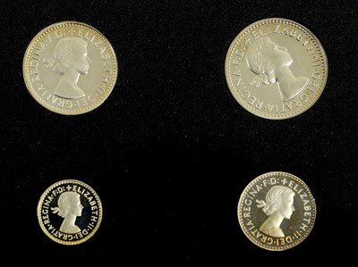 Lot 286 - Elizabeth II, Maundy Set 2000, 4 coins...