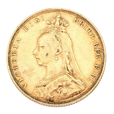 Lot 107 - Victoria, Sovereign 1891, obv. 'Jubilee' head...