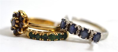 Lot 132 - Three gem set rings