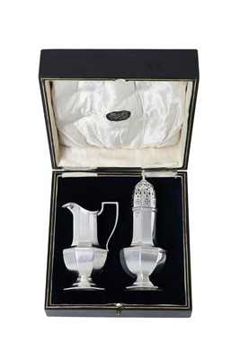 Lot 2442 - A Victorian Silver Strawberry-Set.