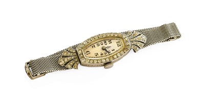 Lot 29 - A Lady's Art Deco Diamond Set Wristwatch