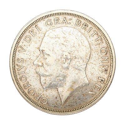 Lot 255 - George V, 'Wreath' Crown 1932, (S. 4036) dark...