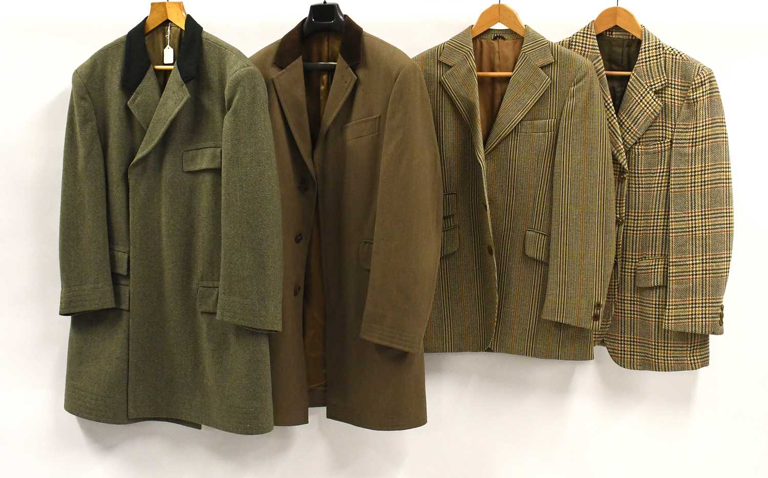 Lot 2173 - Modern Gents Wool and Tweed Coats and