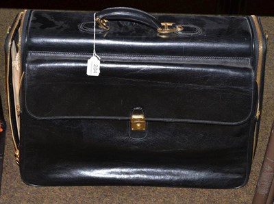 Lot 204 - A gentleman's leather brief/travel case