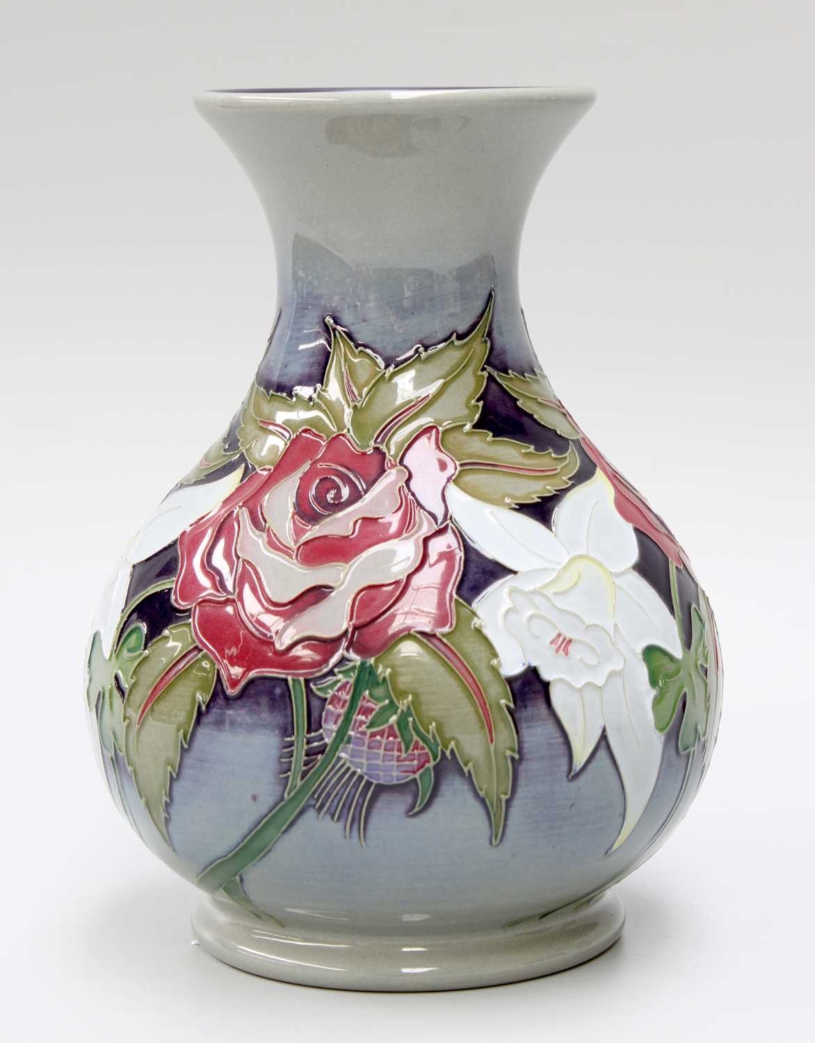 Lot 204 - A Modern Moorcroft Diamond Jubilee Pattern...