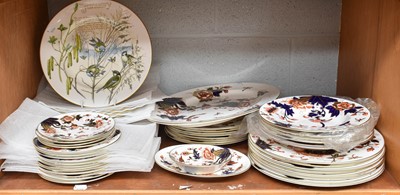 Lot 283 - A Coalport "Hong Kong" Pattern Part Dinner...