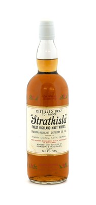 Lot 3111 - Strathisla 1937 Finest Highland Malt Whisky,...