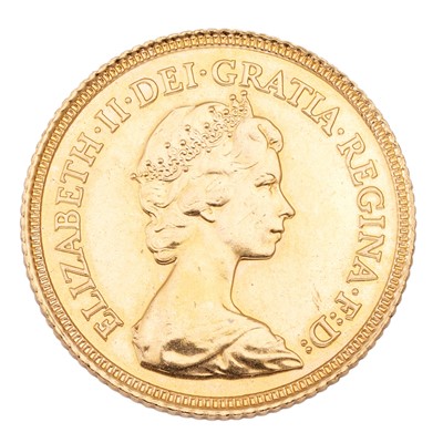 Lot 179 - Elizabeth II, Half Sovereign 1982, obv. Machin...