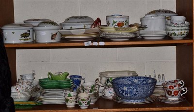 Lot 363 - Two shelves of ceramics including oven to table ware, tea and dinner wares etc