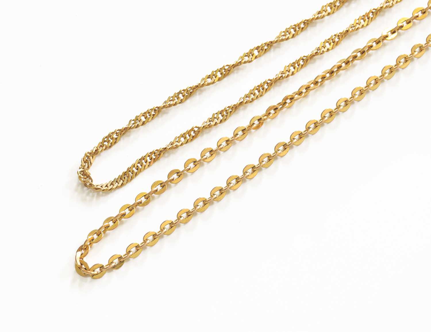 Lot 1087 - A 9 Carat Gold Chain, length 37.5cm; and