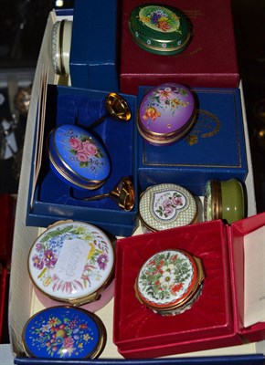 Lot 511 - Five various Halcyon Days pill boxes (three boxed) and seven various similar boxes