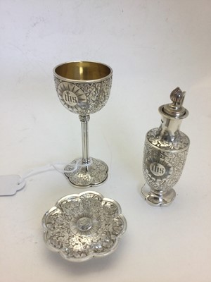 Lot 2073 - A Three-Piece Victorian Silver Travelling Communion-Set