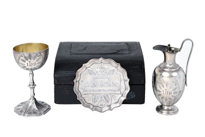 Lot 2409 - A Three-Piece Victorian Silver Travelling Communion-Set