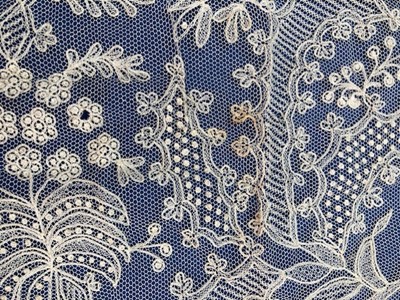Lot 2043 - Late 19th Century Tambour Lace Stole, worked...