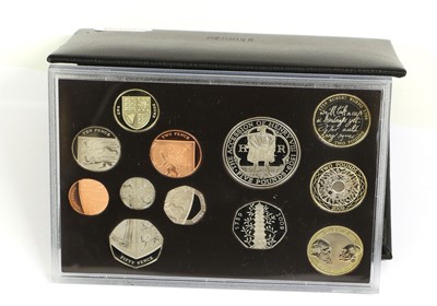 Lot 314 - 2009 Deluxe UK Proof Coin set, 12 coins from...