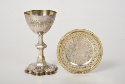 Lot 2416 - A Victorian Silver-Gilt Travelling Communion-Cup and Paten