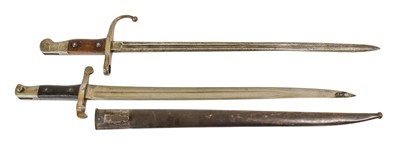 Lot 126 - A Portugese M1886 Yataghan Sword Bayonet, the...