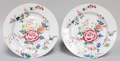 Lot 8 - A Pair of Chinese Porcelain Plates, Qianlong,...