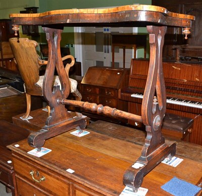 Lot 632 - A Victorian mahogany side table