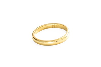 Lot 104 - An 18 Carat Gold Band Ring, finger size O