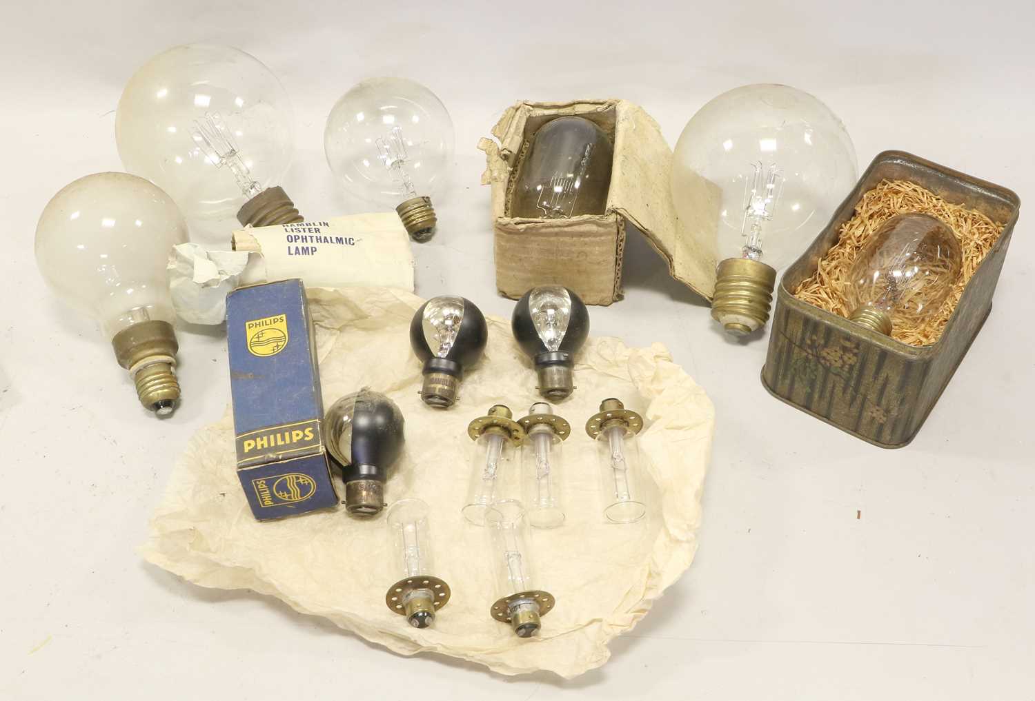 Lot 3225 - Various Light Bulbs