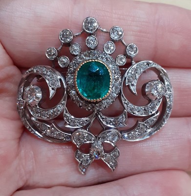 Lot 2336 - An Early 20th Century Emerald and Diamond...