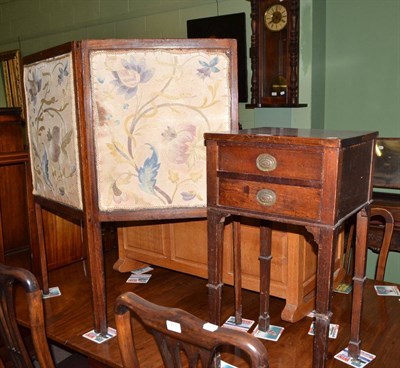 Lot 710 - A Geoergian small mahogany bedside cabinet and a small two leaf screen