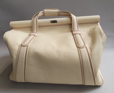 Lot 1004 - A Schedoni Cream Leather and Red Stitched...