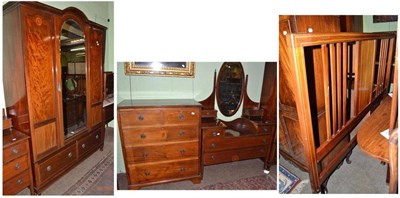 Lot 722 - An Edwardian mahogany five piece bedroom suite