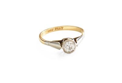 Lot 115 - A Diamond Solitaire Ring, the old cut diamond...