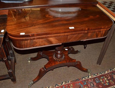 Lot 736 - A mahogany card table with platform base