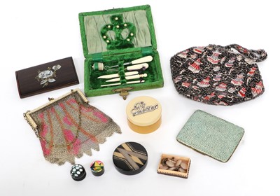 Lot 2157 - Assorted Early 20th Century Lady's Accessories,...